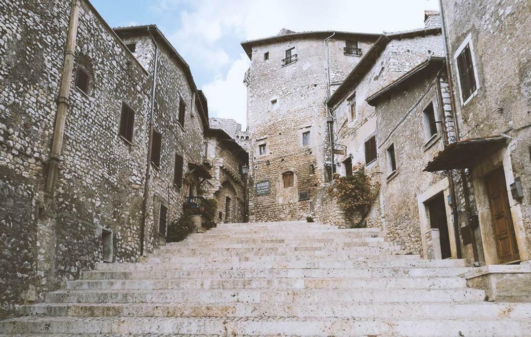 A Casa Di Lino Apartamento Sermoneta Exterior foto